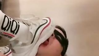 【汏典s】重口，臭鞋，脏鞋垫折磨文文