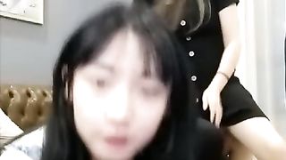 大学生rena被舔脚