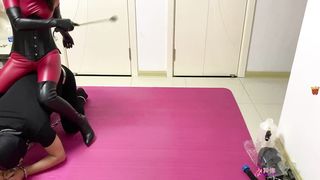 旋律女王折磨男m