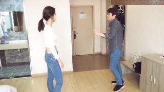 Chinese Ballbust in Tight Jeans