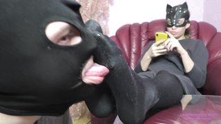 GRACE - Cleaning her dusty pantyhose and bare foot worship