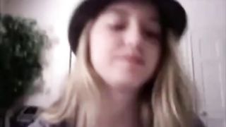Awesome blonde webcam