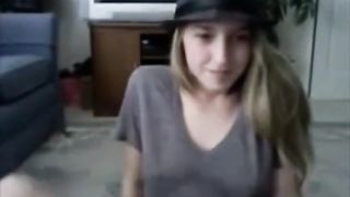Awesome blonde webcam