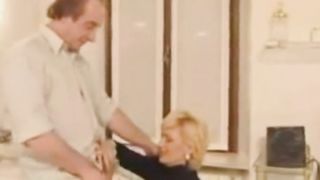 Name der russischen Blonde MILF Reife Step Mom? 2