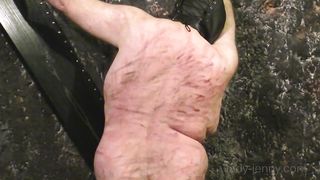 Lady Jenny - A Painful Back Whipping 3-2