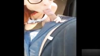 School girl suckig and fucking outside of the car