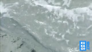 2 girls taking nude pics on the beach