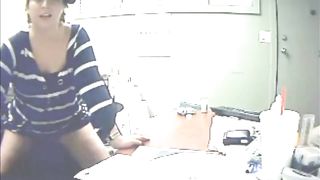 Married Chick Fucks Her Employee At Work