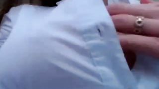 Desnudansode en publico por webcam 1