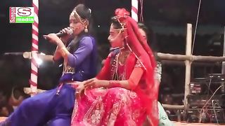 CUSHION TO INDIAN WOMEN