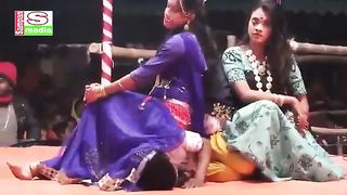 CUSHION TO INDIAN WOMEN