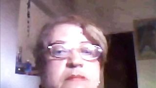 Brazilian granny shows her tits
