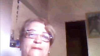Brazilian granny shows her tits