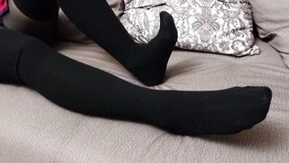 Foot Fetish Sexy Girl Show Feet Foot in Tights Pantyhose Nylon Black Knee Socks