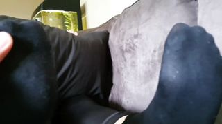 Sweaty Socks with Sock Lint Cleaning & Wrinkled Soles