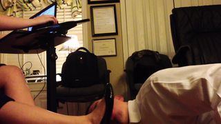 Cleaning Ballet Flats and Feet as she Ignores me and Plays Minecraft Part 1