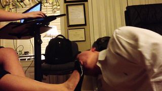 Cleaning Ballet Flats and Feet as she Ignores me and Plays Minecraft Part 1