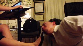 Cleaning Ballet Flats and Feet as she Ignores me and Plays Minecraft Part 1