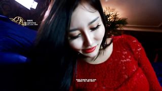 Chinese femdom headscissor