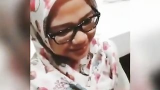 SandpDecent - Tudung Virgin Uni Student Nerd Cum on Face 2