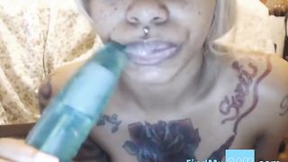 Huge Black Ass Twerking her Bubble