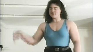 Mixed wrestling (asian amazon vs small guy)