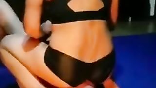 wrestling femdom facesitting smother