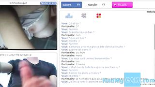 Mature regarde et se fait plaisir - Avec conversation