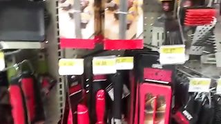 Quick fuck and squirt at Walmart