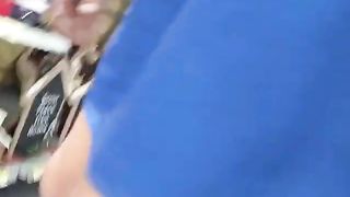 Quick fuck and squirt at Walmart