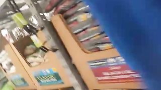 Quick fuck and squirt at Walmart