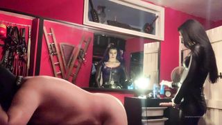 Mistress Karina-Fucking Mr Piggy