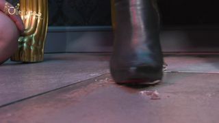 Goddes Serena eat all my boot