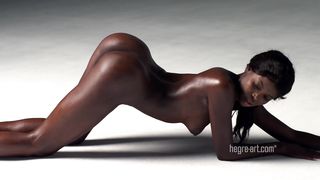 Simone Behind The Scenes