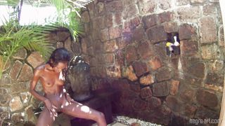 Valerie Shower And Shave