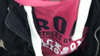 Bitch cleaned My car while I smoked my sigarette and ashed in his mouth