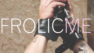 FrolicMe - Katana - Just Hanging