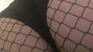 Worship My devine ass in fishnets..