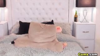 Hot Inked CHick Toys Her Sweet Pussy