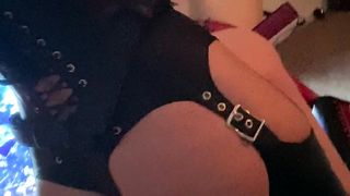 Mistress Damazonia fuckins slave ass