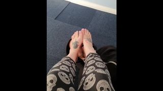 Smell and Clean my Stinky Feet