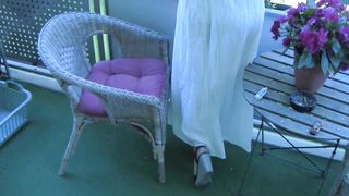 Goddess Lexi needs her feet worshiped