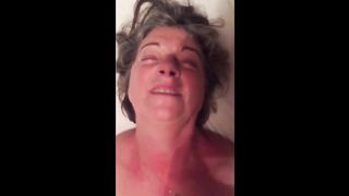 La catholique Odile demande des bites