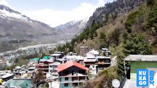 Damn! Russian Couple is Having Fun on Vacations!