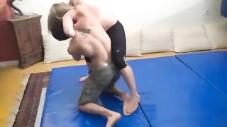 Mixed wrestling,1 Vs 2, Victory pose
