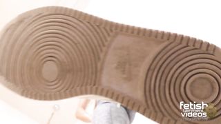 Lick sneaker