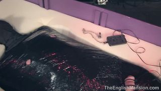 TheEnglishMansion - Dungeon - Box Mummification