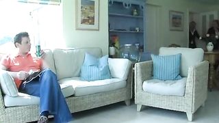 TheEnglishMansion - lounge - Lunchtime Loser