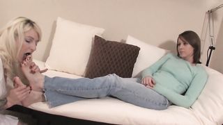 KissHerFoot - 5khf0812vid08xt