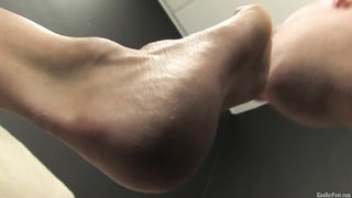 KissHerFoot - khf_v_le1309022xt